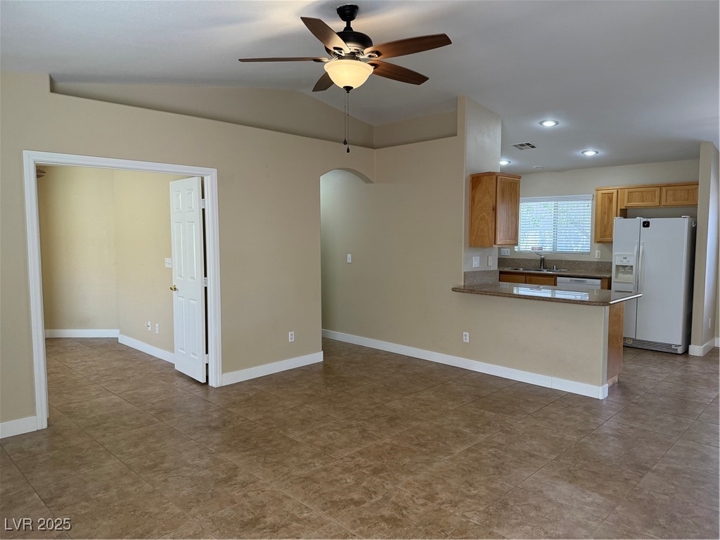 Henderson, Nevada 89052, United States, 3 Bedrooms Bedrooms, ,2 BathroomsBathrooms,Residential,Active,164805
