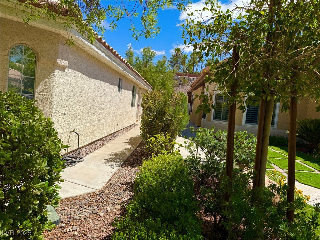 Henderson, Nevada 89052, United States, 3 Bedrooms Bedrooms, ,2 BathroomsBathrooms,Residential,Active,164805