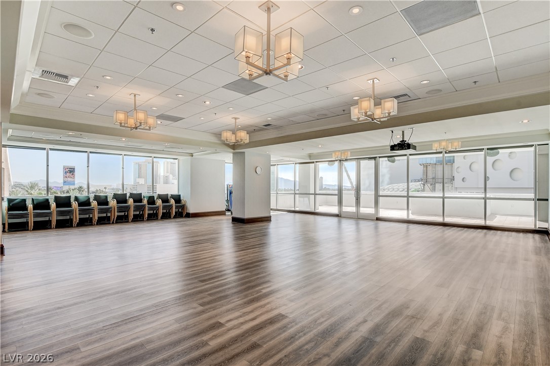 2700 Las Vegas Boulevard 1707