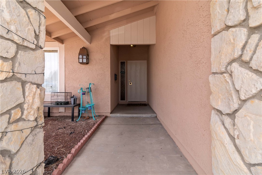 1341 Saddle Lane