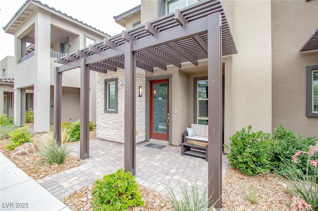 Properties 1 541 Tokopah Falls Street