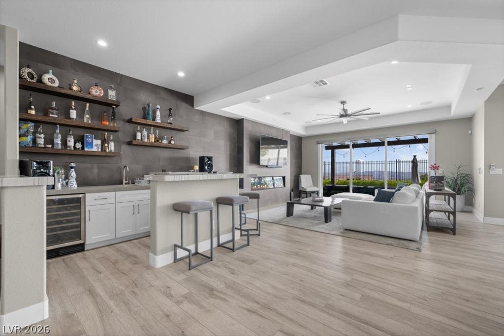 Properties 2 286 Besame Court