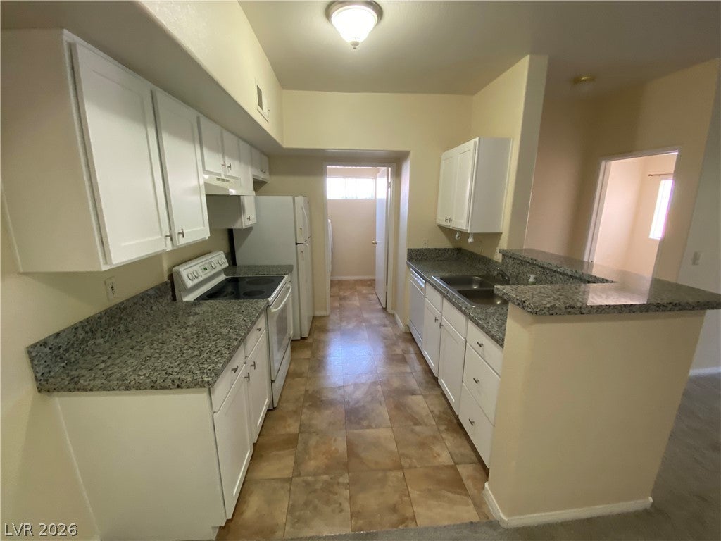 2615 W Gary Avenue 2033
