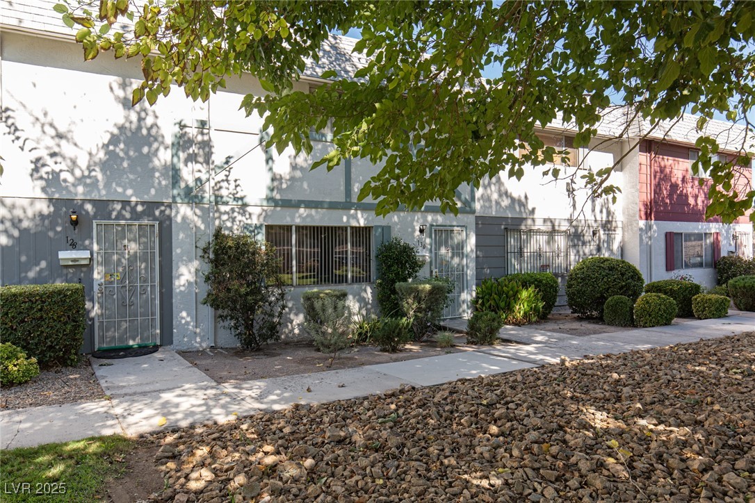130 Greenbriar Townhouse Way