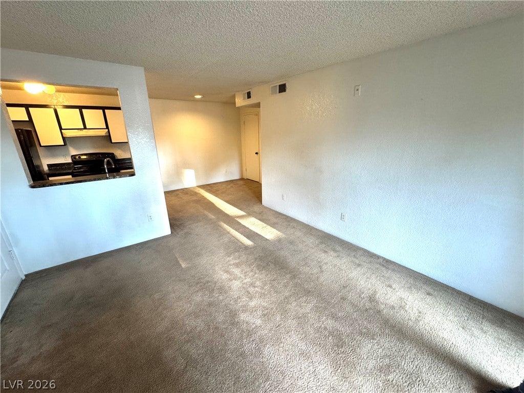 221 Mission Newport Lane 206