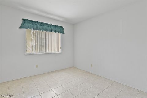 Tiny photo for 4504 Crimson Leaf Drive, Las Vegas, NV 89130 (MLS # 2797127)
