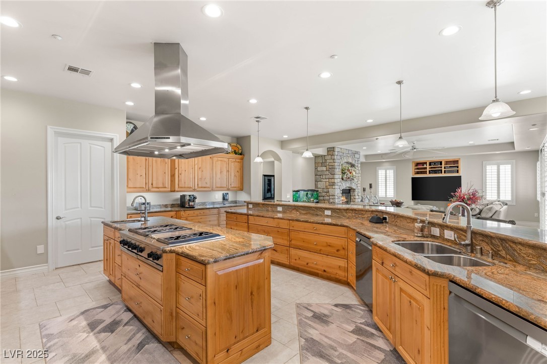 1383 Opal Valley Street, Henderson, Nevada image 16