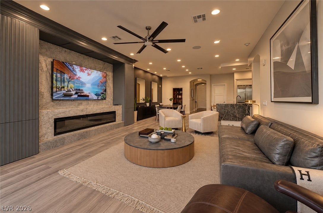 9101 Alta Drive 11