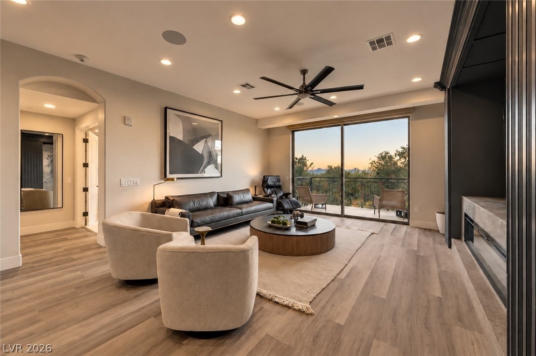 9101 Alta Drive 11