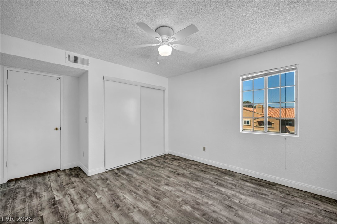 220 Mission Newport Lane 208