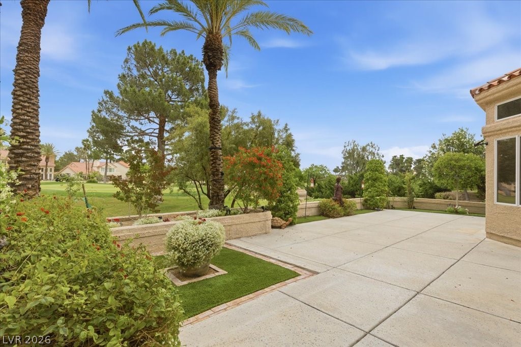 8215 Round Hills Circle
