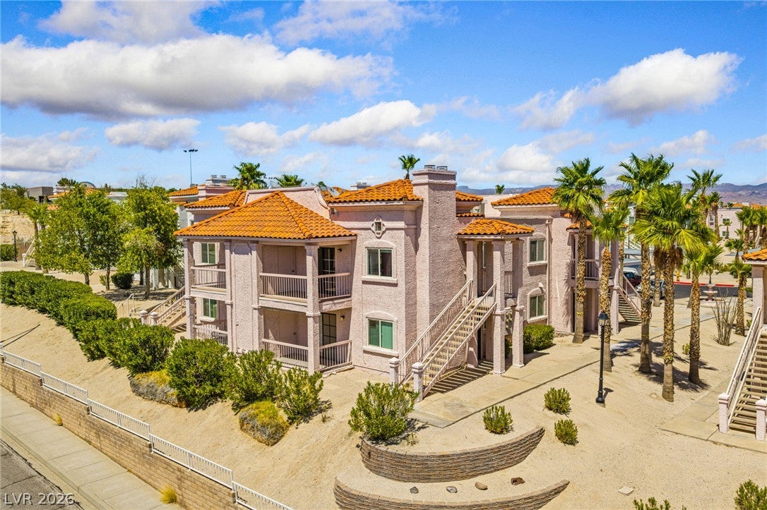 1964 Las Palmas Lane 244