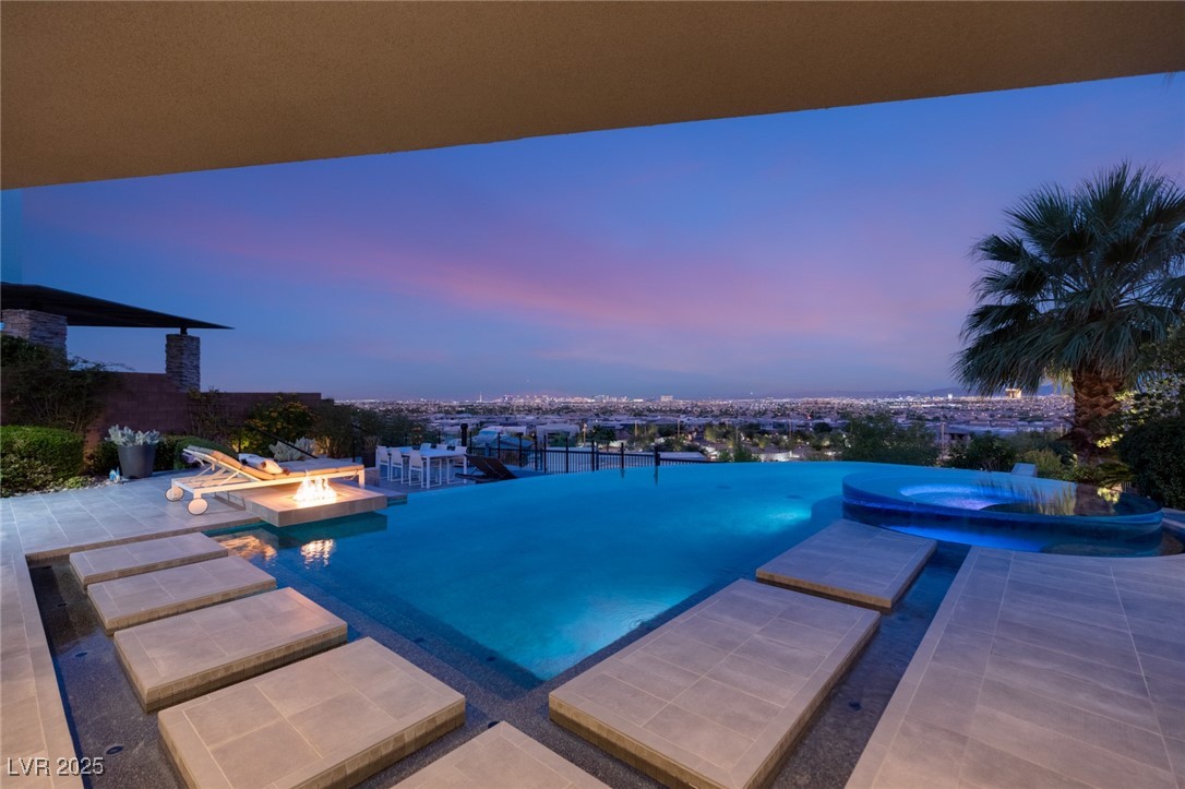 6224 STONE RISE Street