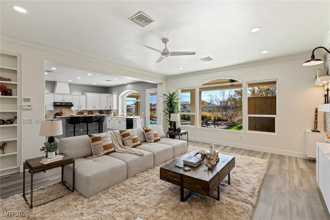 9421 Queen Charlotte Drive, Las Vegas, Nevada image 15