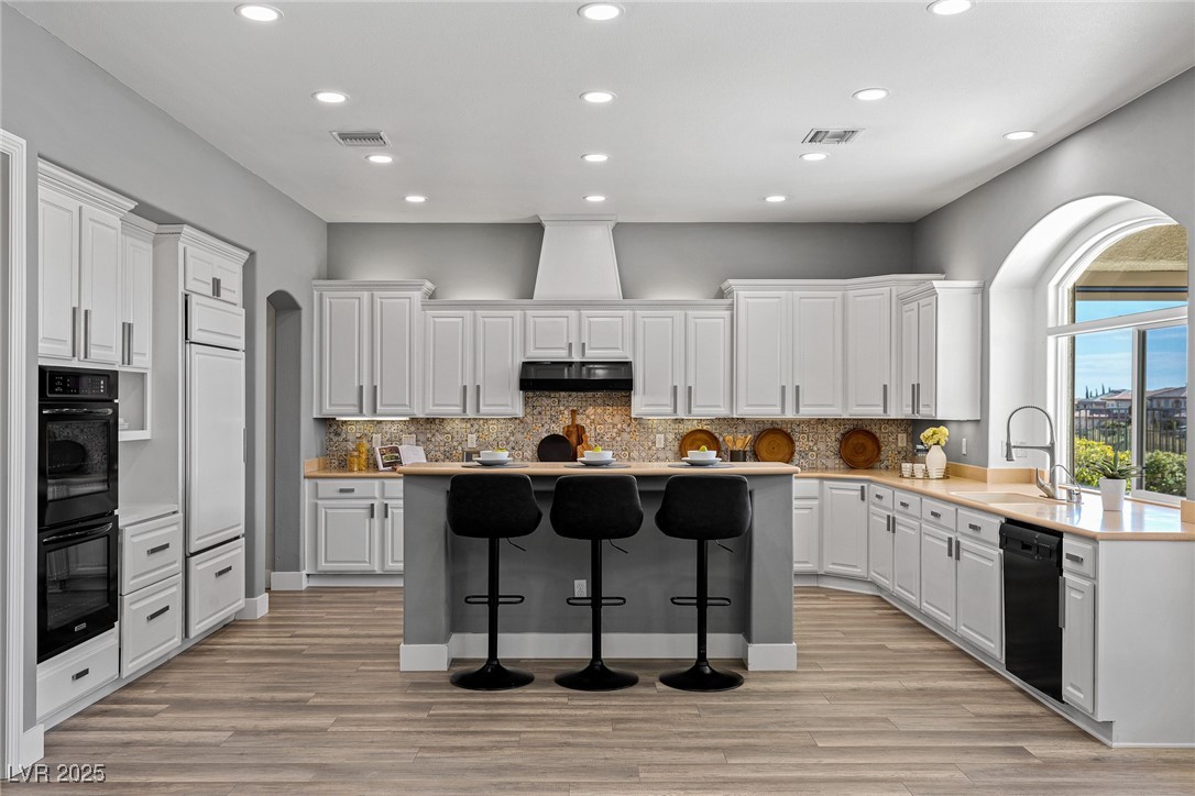 9421 Queen Charlotte Drive, Las Vegas, Nevada image 4