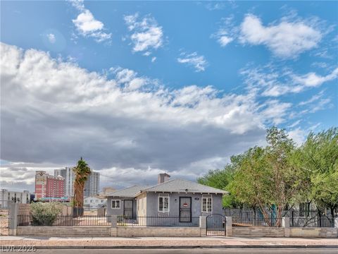 339 N 10th Street Las Vegas NV 89101