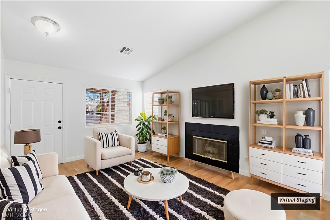 3869 Birchview Court