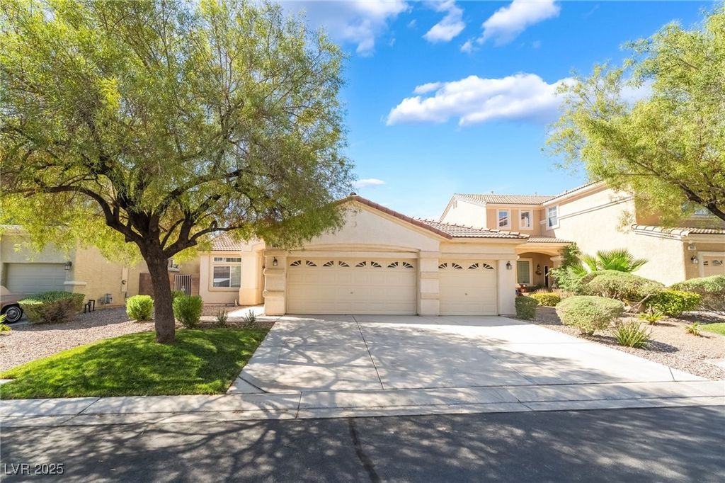 Photo of 5823 Lazy Days Court, Las Vegas, NV 89141 (MLS # 2711630)