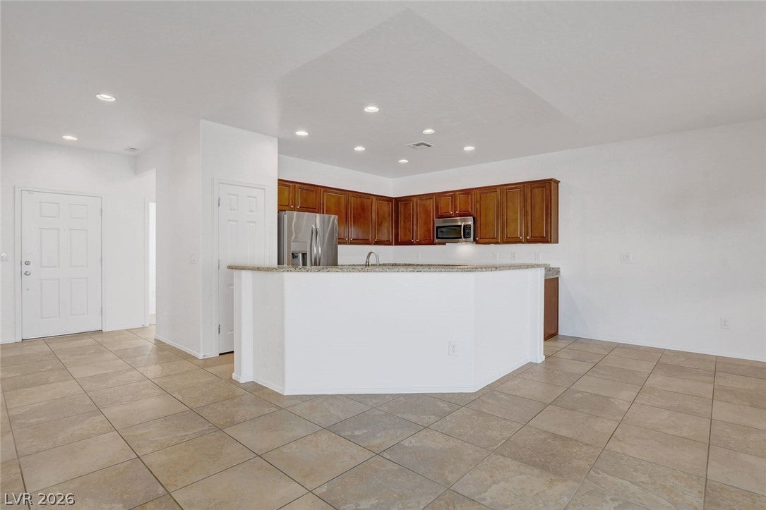 2236 Night Parrot Avenue