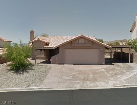 Single Family Residence in Laughlin NV 3219 Ocotillo Drive.jpg