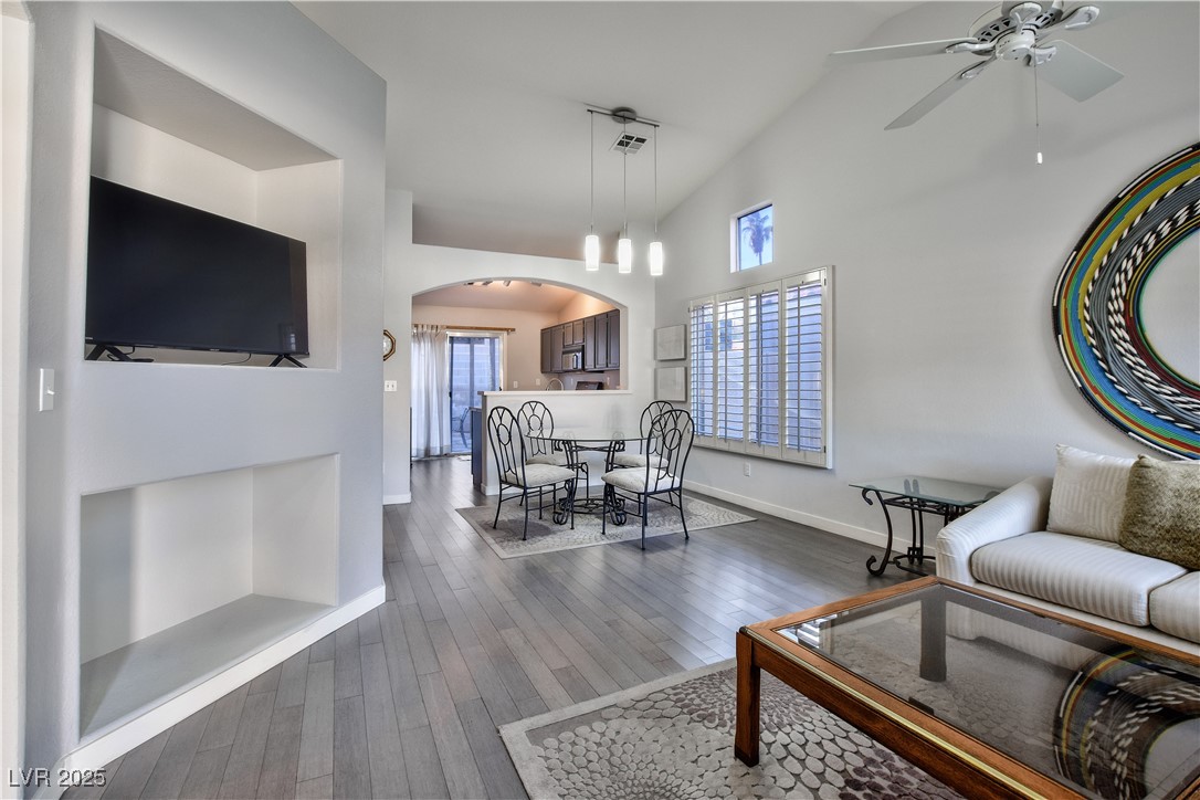 8041 Pottery Creek Drive