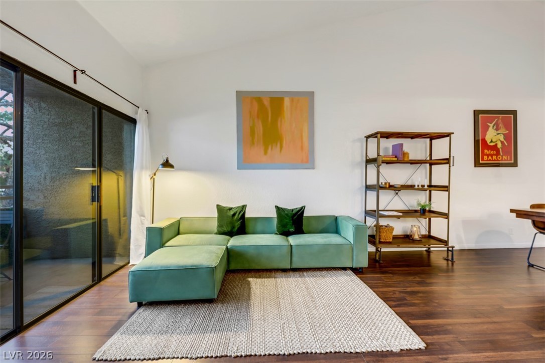 5036 S Rainbow Boulevard 204