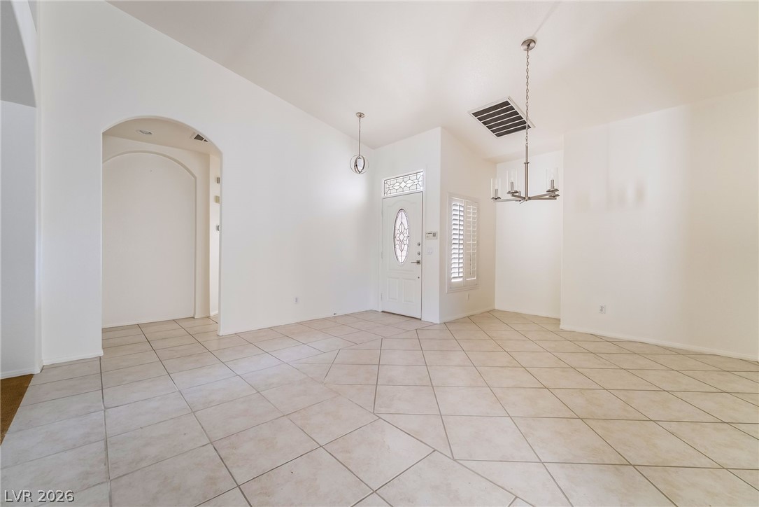 275 Full Wine Street