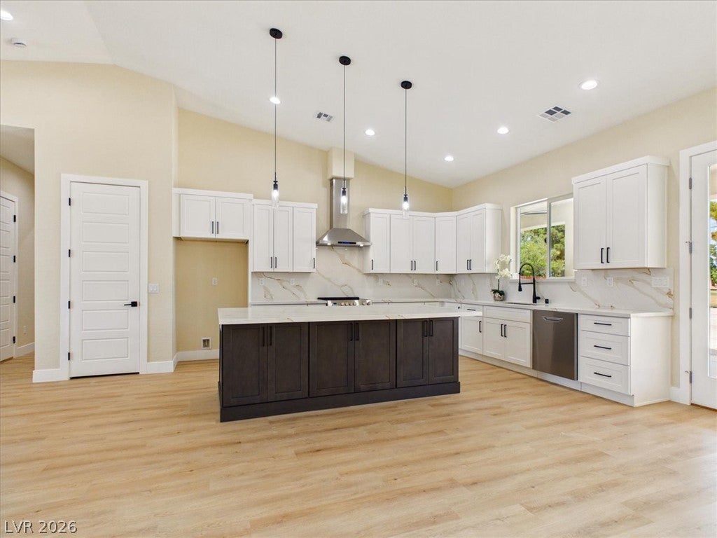 2861 S Firestone Court