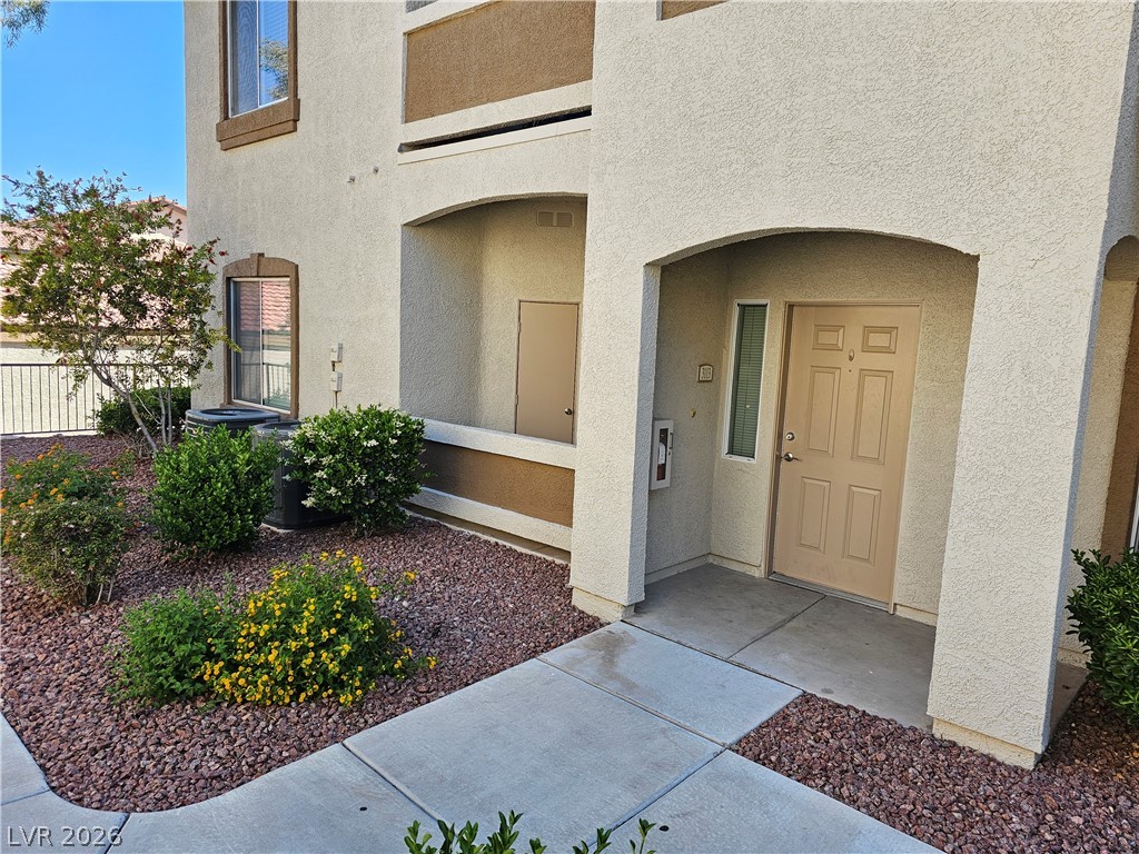2305 W Horizon Ridge Parkway 3113
