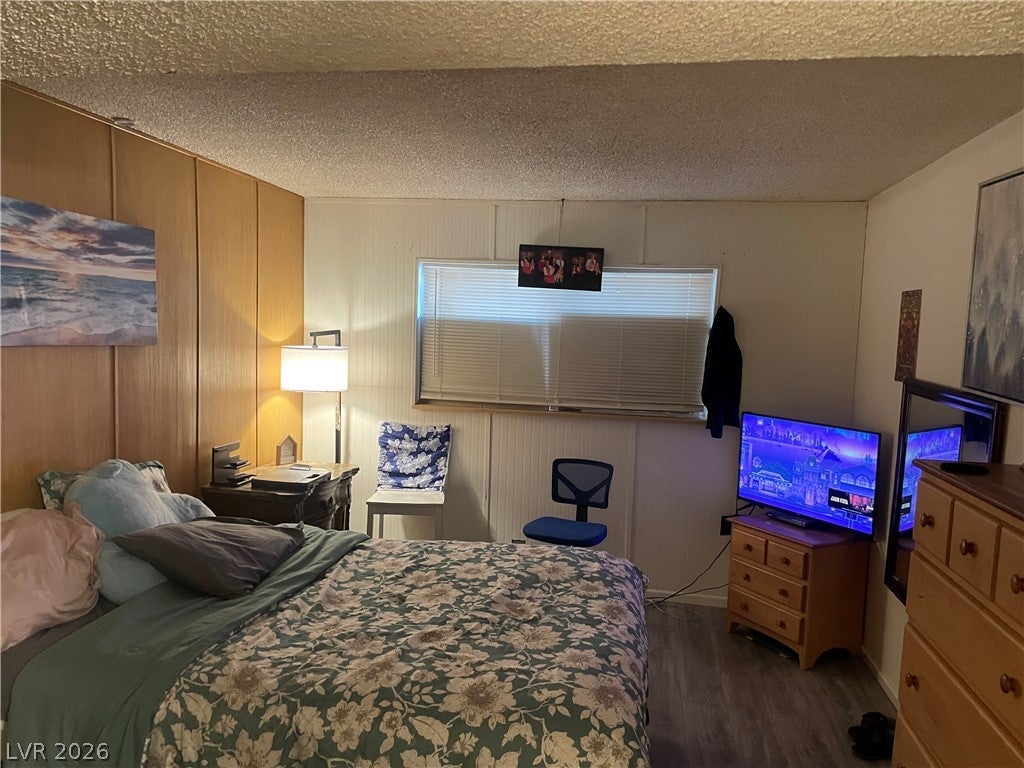 585 S Royal Crest Circle 3
