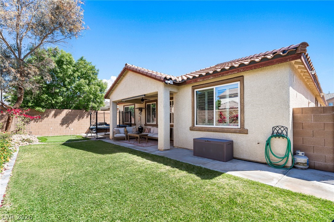 8213 Dragonfly Bush Court