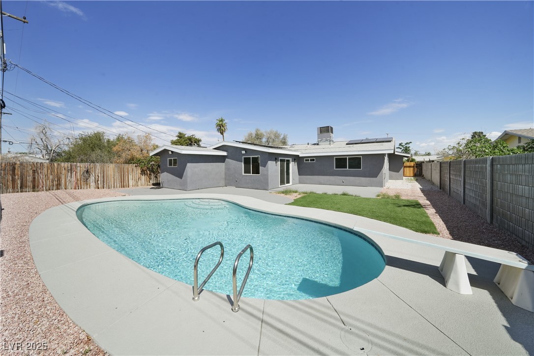 3905 Casa Grande Avenue