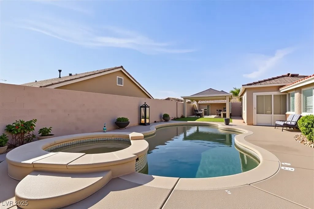 Henderson, Nevada 89002, United States, 3 Bedrooms Bedrooms, ,2 BathroomsBathrooms,Residential,Active,197769