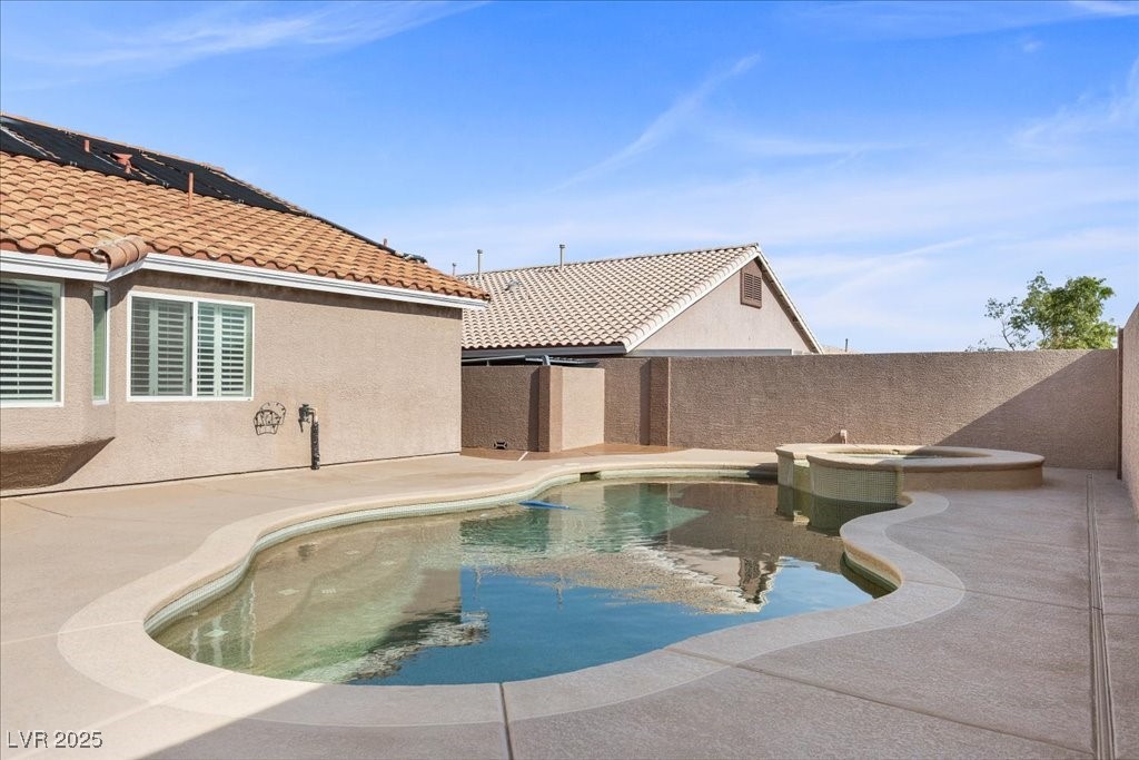 Henderson, Nevada 89002, United States, 3 Bedrooms Bedrooms, ,2 BathroomsBathrooms,Residential,Active,197769