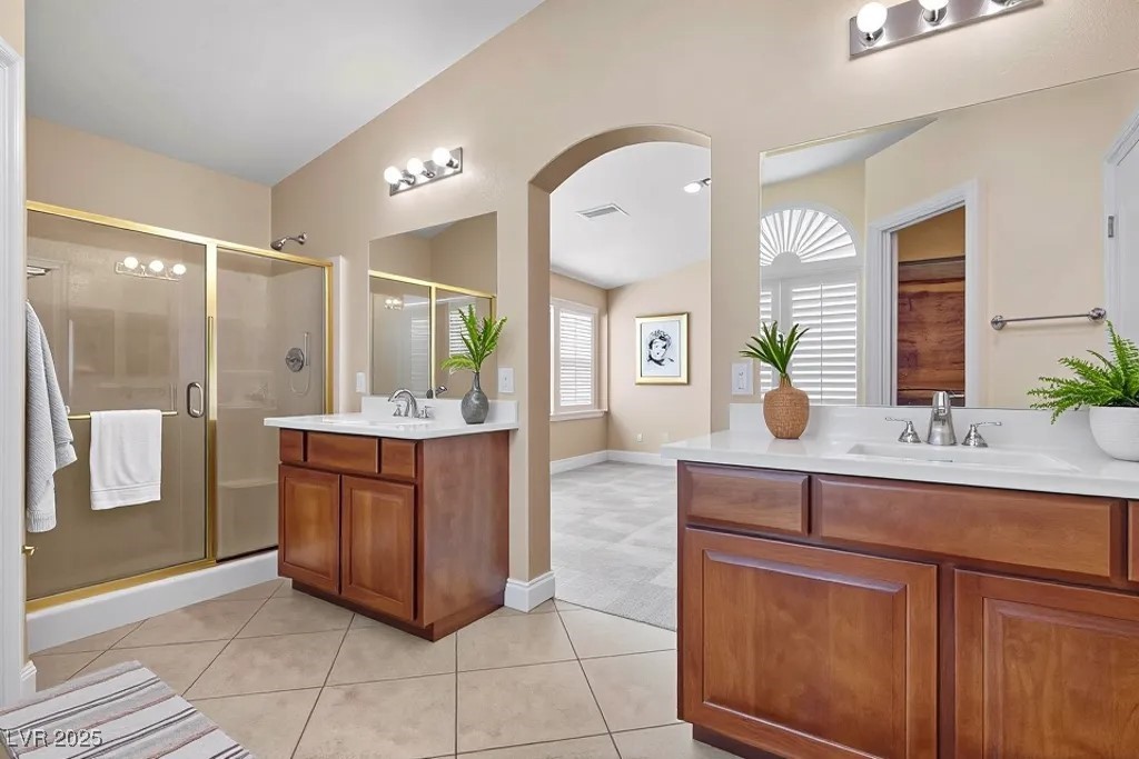 Henderson, Nevada 89002, United States, 3 Bedrooms Bedrooms, ,2 BathroomsBathrooms,Residential,Active,197769