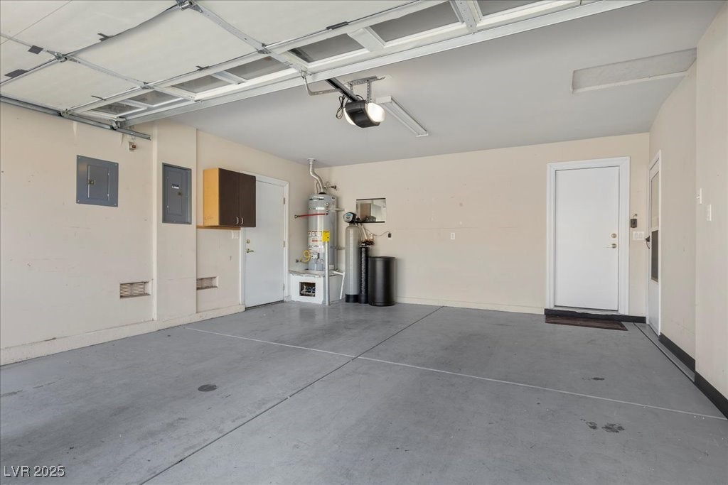 Henderson, Nevada 89002, United States, 3 Bedrooms Bedrooms, ,2 BathroomsBathrooms,Residential,Active,197769