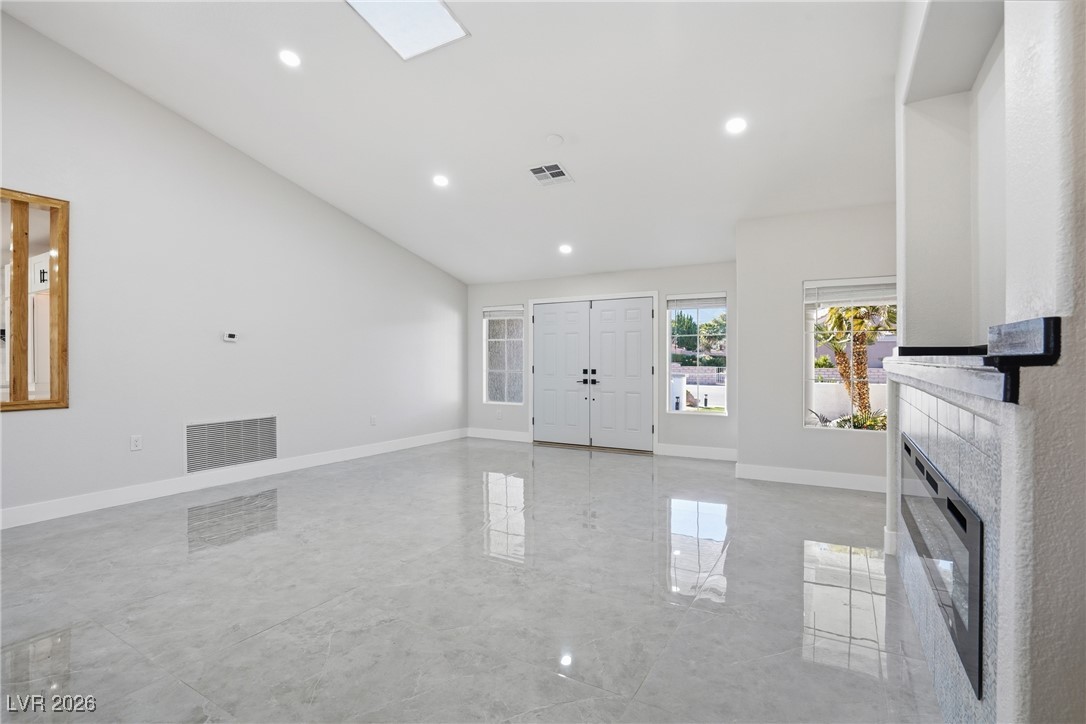 2920 Crown Ridge Drive