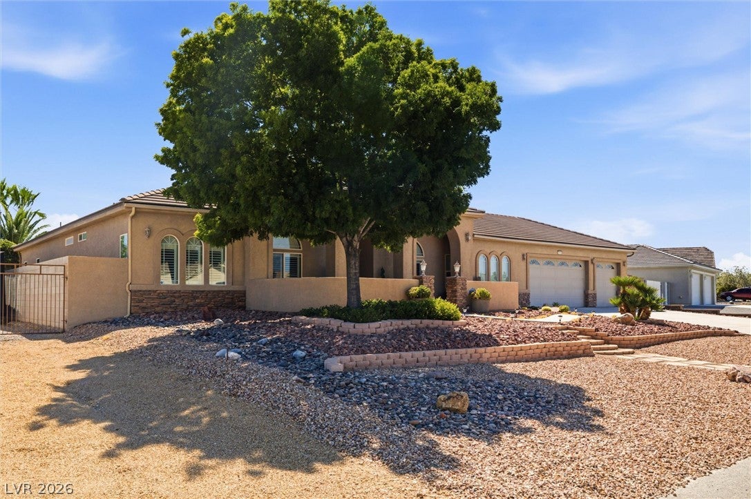 6671 Greenbriar Court