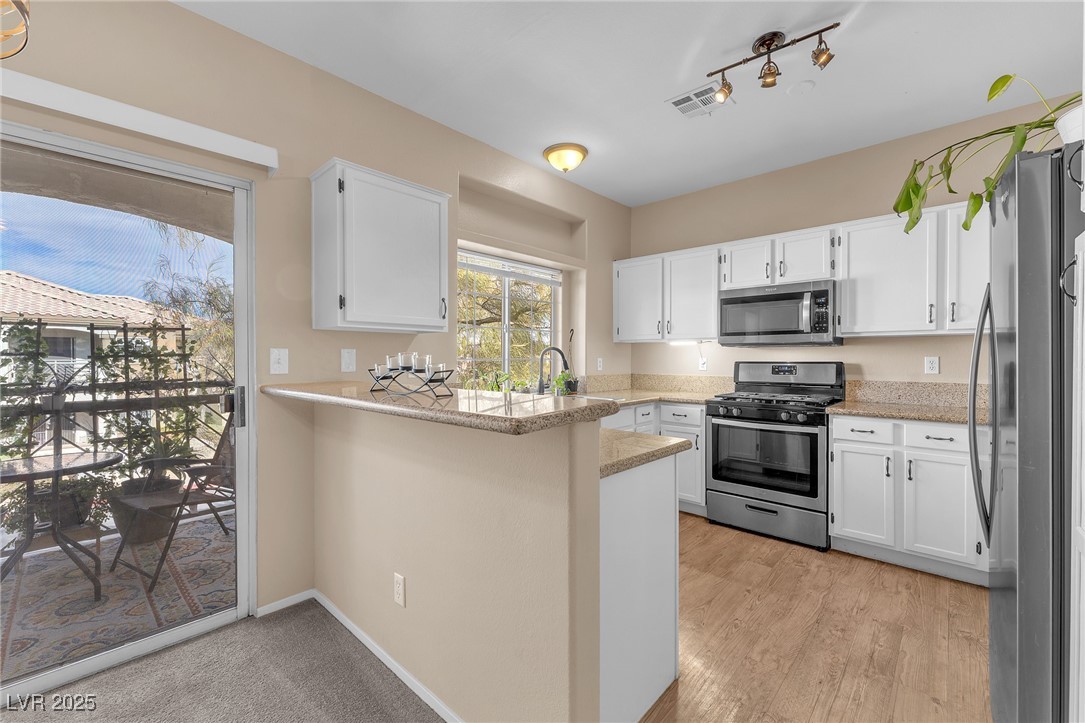 5104 Jordan Frey Street 201