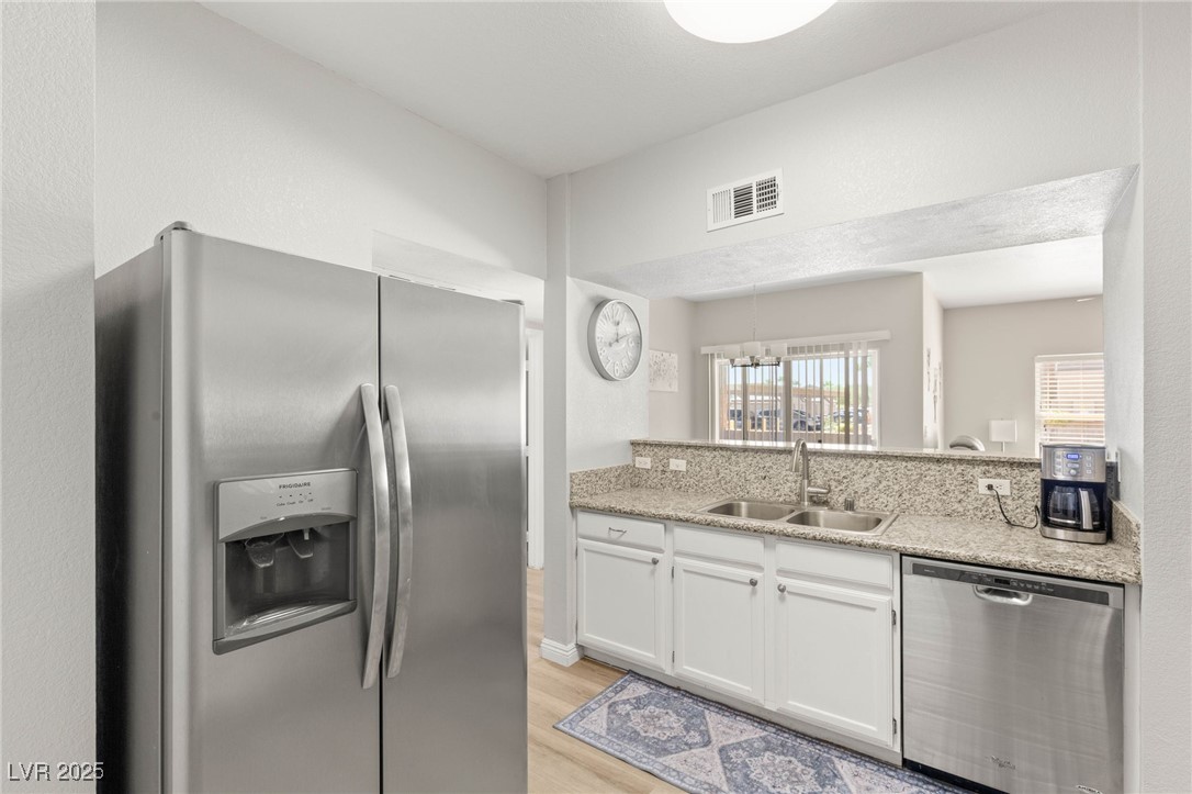 Las Vegas, Nevada 89118, United States, 2 Bedrooms Bedrooms, ,2 BathroomsBathrooms,Residential,Active,200138