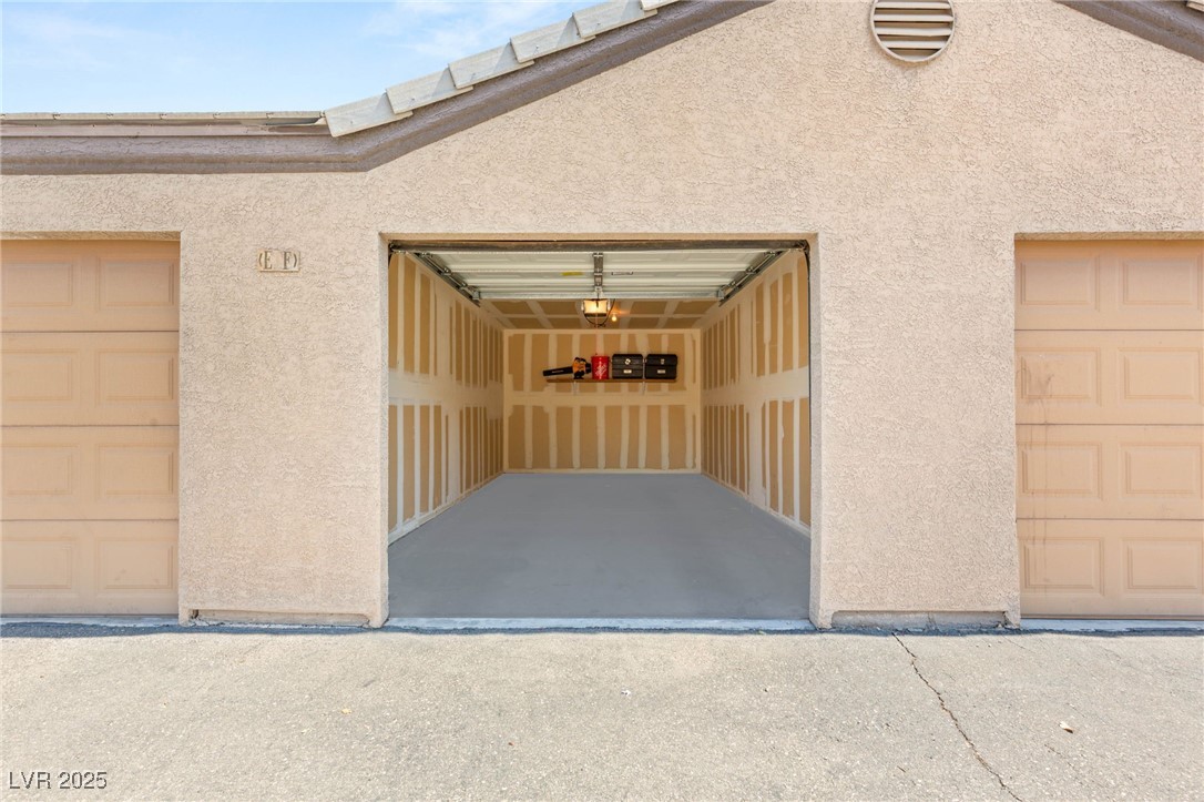 Las Vegas, Nevada 89118, United States, 2 Bedrooms Bedrooms, ,2 BathroomsBathrooms,Residential,Active,200138