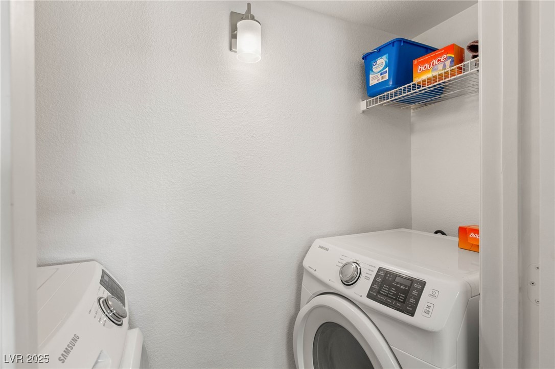 Las Vegas, Nevada 89118, United States, 2 Bedrooms Bedrooms, ,2 BathroomsBathrooms,Residential,Active,200138