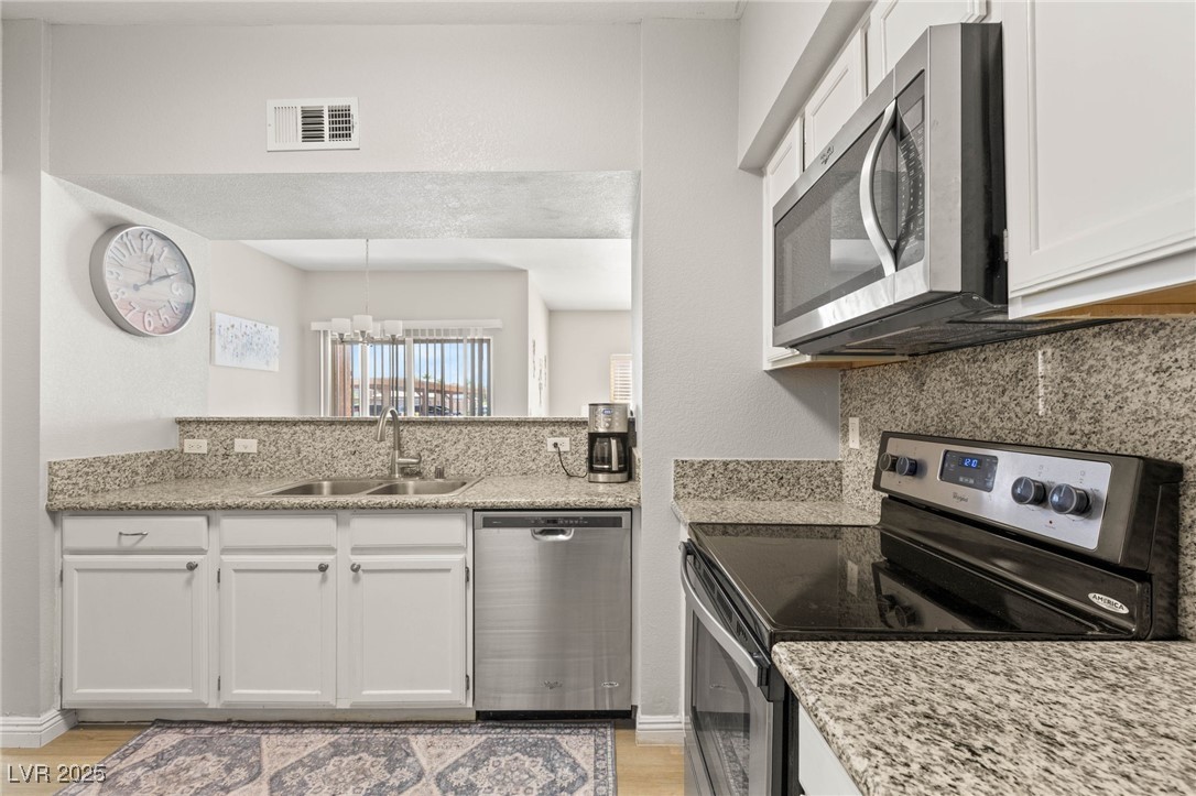 Las Vegas, Nevada 89118, United States, 2 Bedrooms Bedrooms, ,2 BathroomsBathrooms,Residential,Active,200138