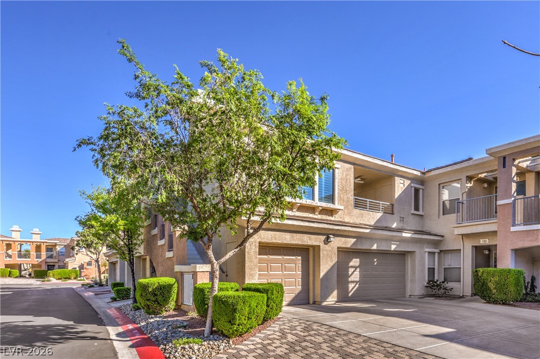 820 Picotte Street 204