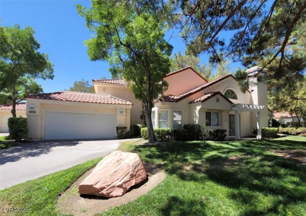 6902 Emerald Springs Lane, Las Vegas, Nevada image 3