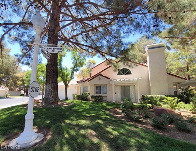 6902 Emerald Springs Lane, Las Vegas, Nevada image 4