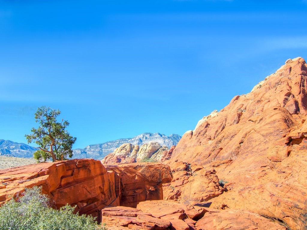 Las Vegas, Nevada 89135, United States, 3 Bedrooms Bedrooms, ,3 BathroomsBathrooms,Residential,Active,223947