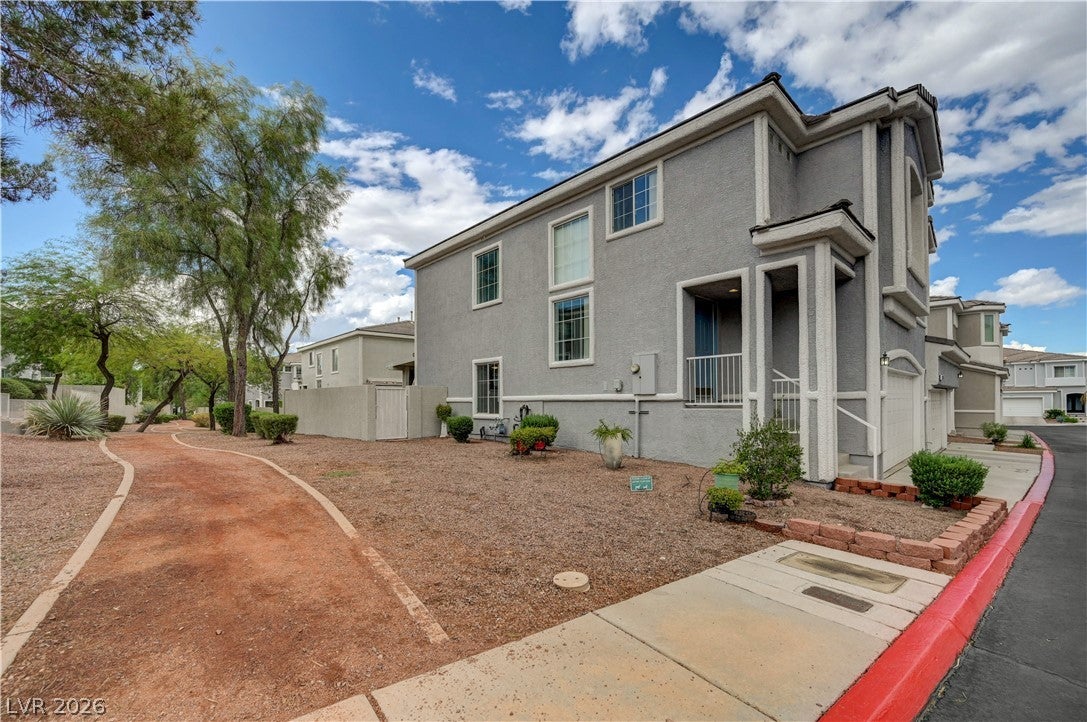 235 SPECTACULAR Street 0