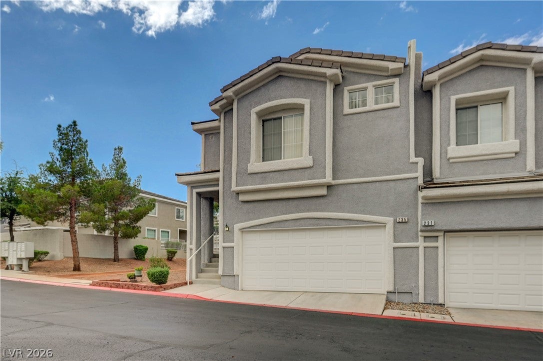 235 SPECTACULAR Street 0