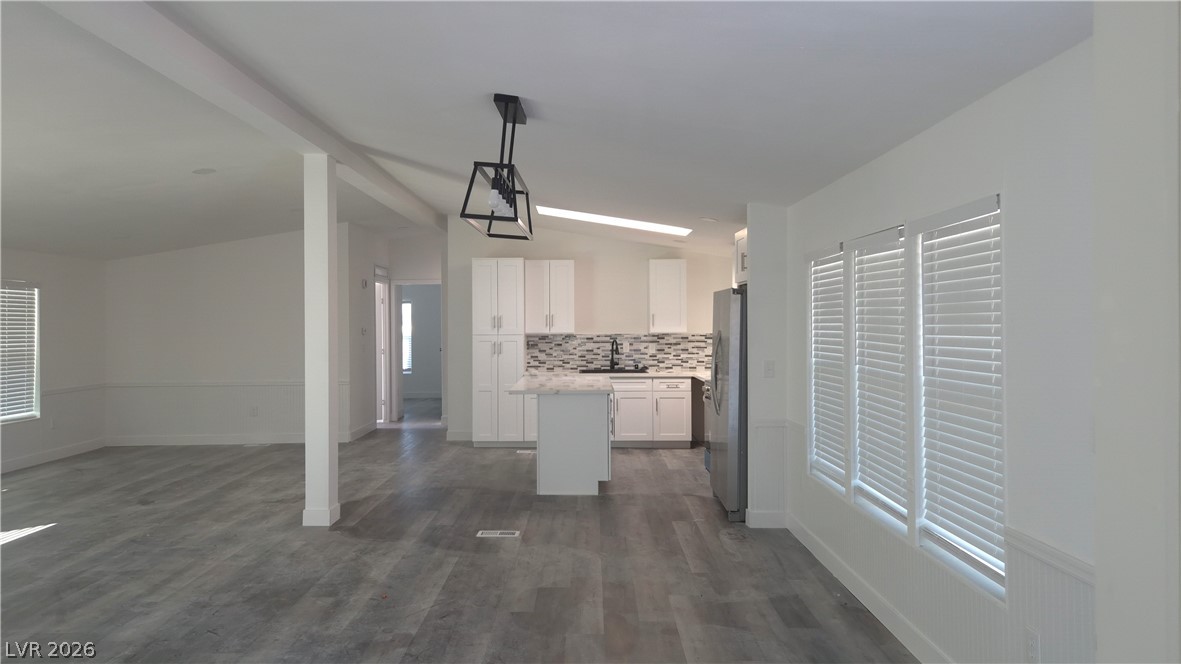 4224 Money Street